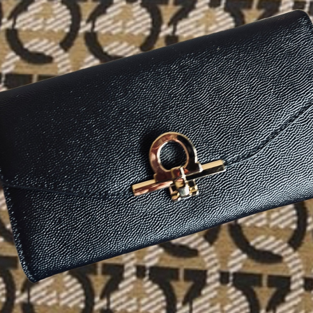 Italian ‘Caviar leather’ clutch with gold hardware. NWT